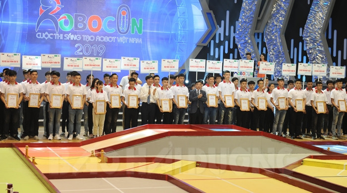 2019 Vietnam Robocon enters final round in Hai Duong